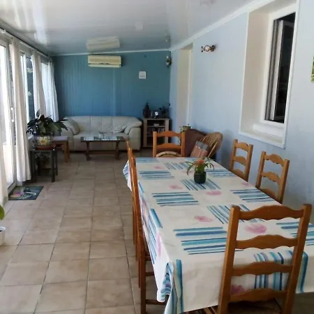 Sunhouse Nyaraló Aigues-Vives